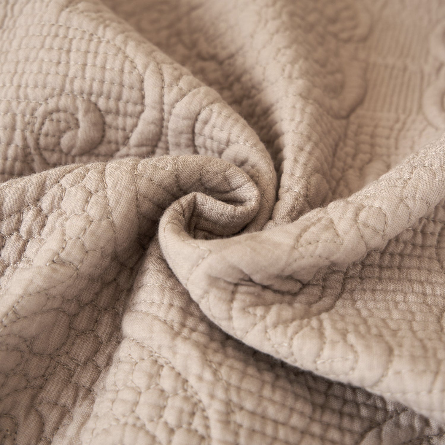 Bedding and Throws