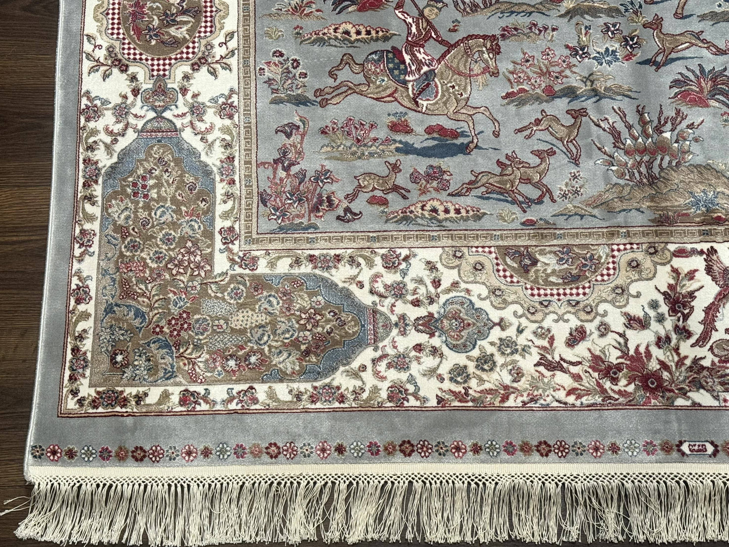 Turkish Silk Rug 5x7, Hunting Design, Animal Pictorials, Bamboo Silk