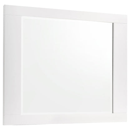 Felicity 4-piece Full Bedroom Set White High Gloss