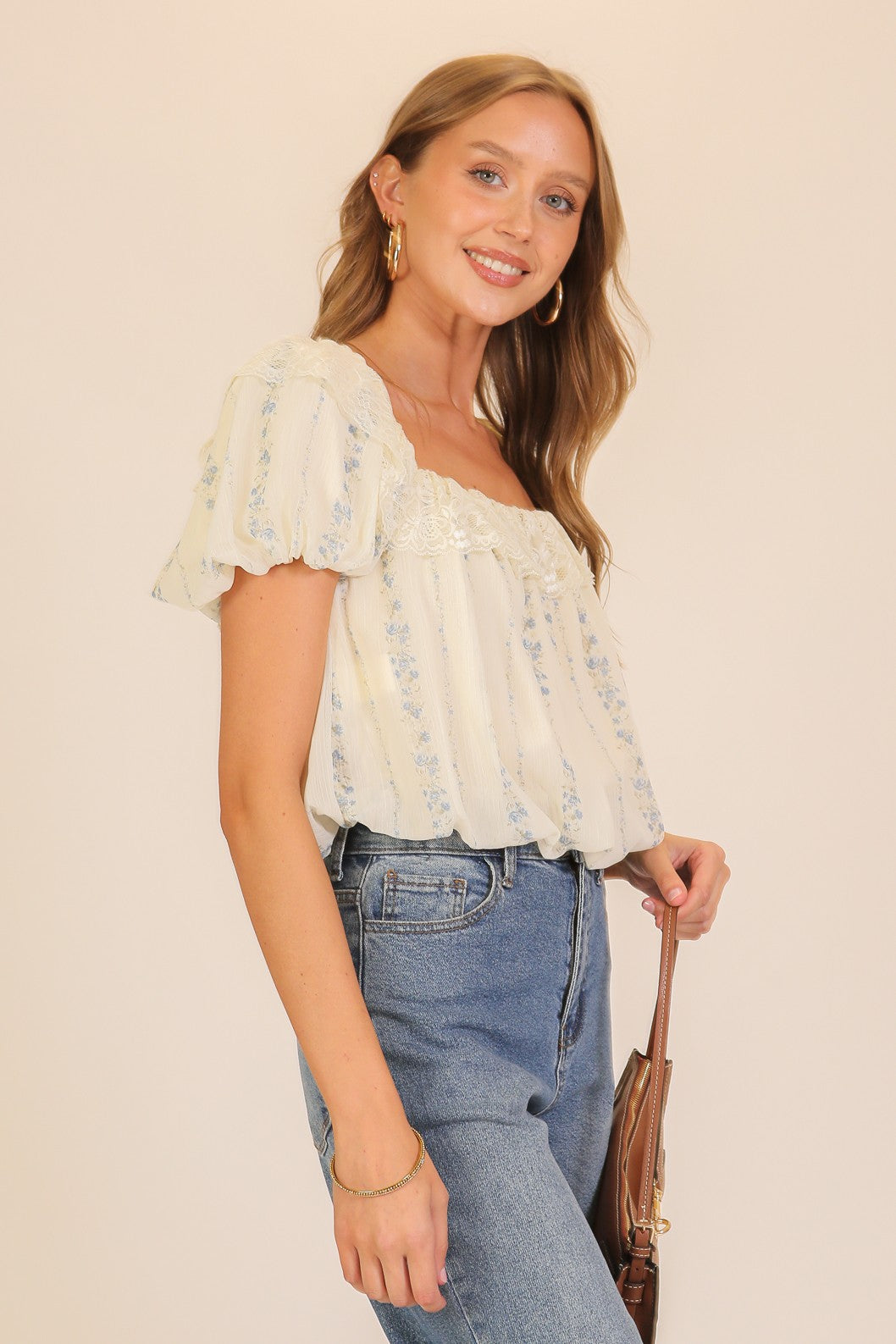 Lace Trim Floral Puff Sleeve Blouse