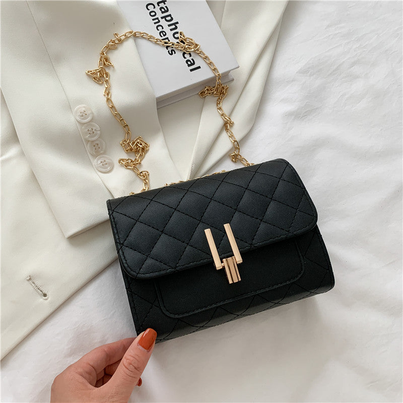 Decent Black Luxury Crossbody Bags For Women And Girls Designer Small Messenger Shoulder Bag For Women Women's Fashionable And Versatile Diamond Lattice Chain Crossbody Bag