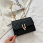 Decent Black Luxury Crossbody Bags For Women And Girls Designer Small Messenger Shoulder Bag For Women Women's Fashionable And Versatile Diamond Lattice Chain Crossbody Bag