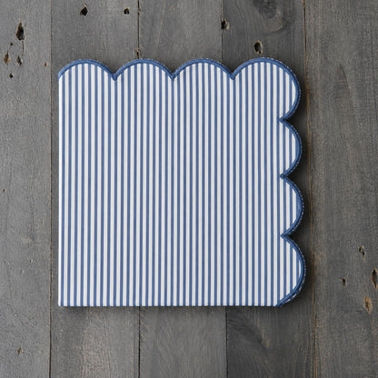 Fennco Styles Natural Scalloped Stripe Cloth Napkins 20" x 20", Set of 4 - Modern Farmhouse Table Napkins for Everyday Dining, Parties & Holiday Entertaining