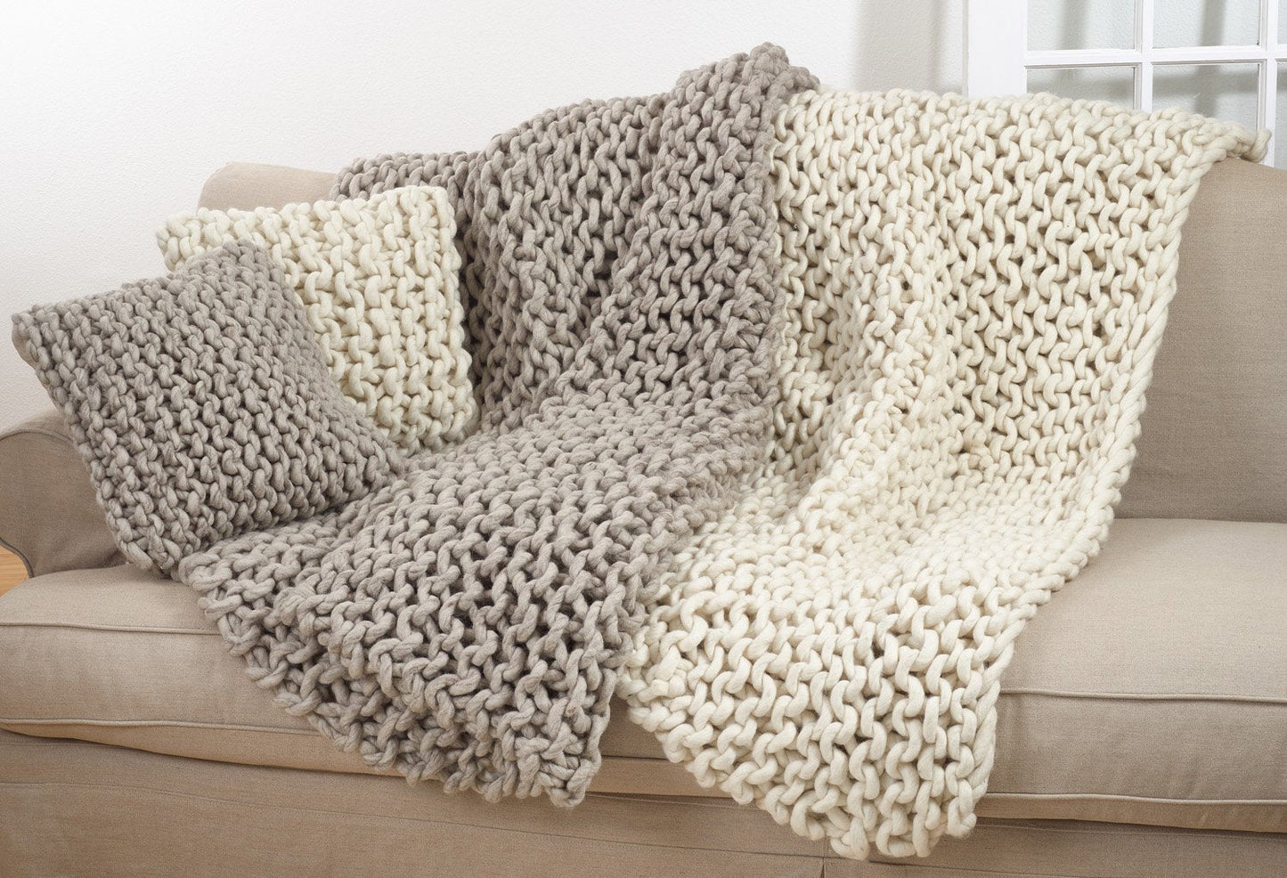 Fennco Styles Chunky Cable Knit Premium 100% Wool Woven Throw Blanket (Ivory, 50" x 60")