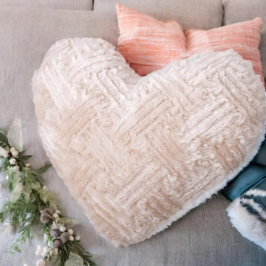 DaDa Bedding Neutral Faux Fur Heart Pillow (16x14)