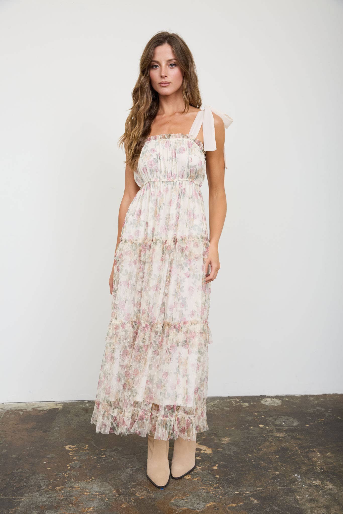 FLORAL CHIFFON TIE STRAP RUFFLED TIERED MIDI DRESS: OATMEAL MULTI