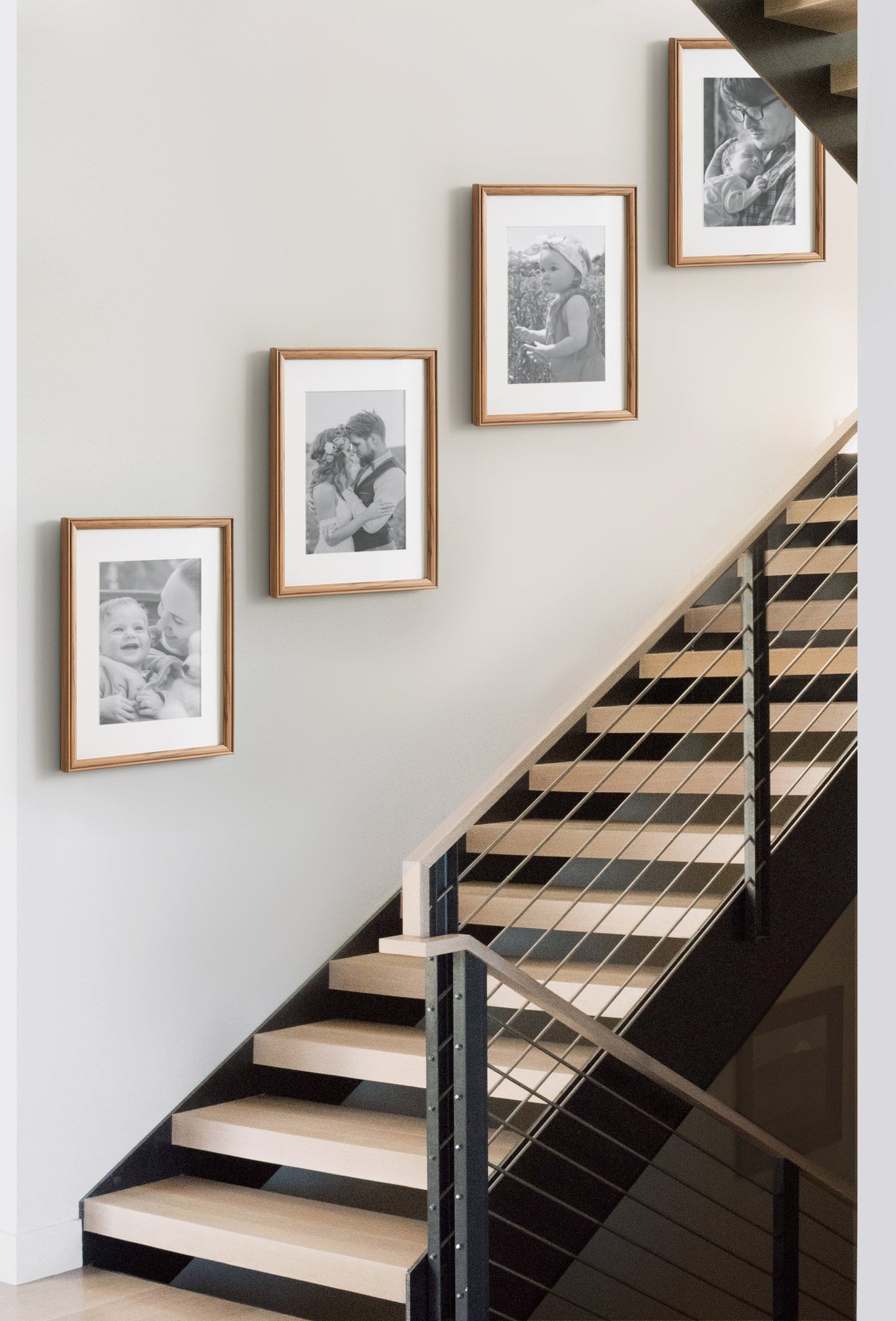 Adlynn Photo Frame Set