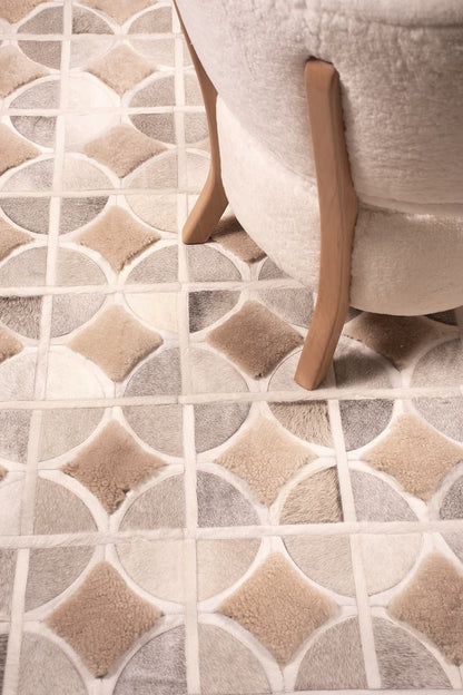 ALPHA – Custom Cowhide & Shearling Rug