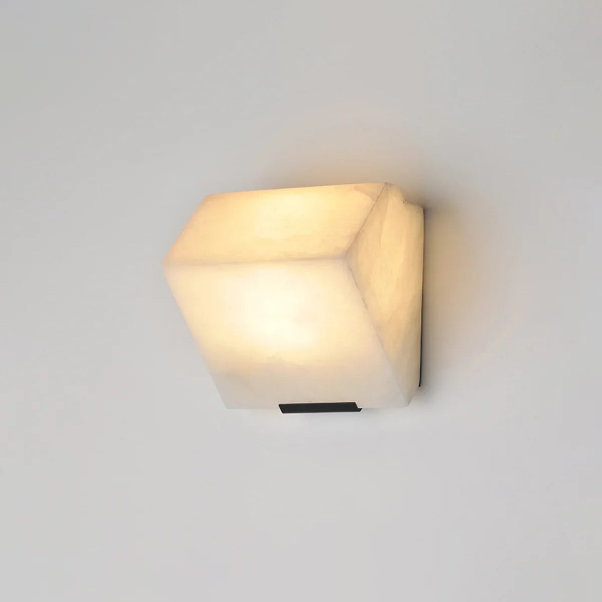 Alabaster Staircase Wall Lamp