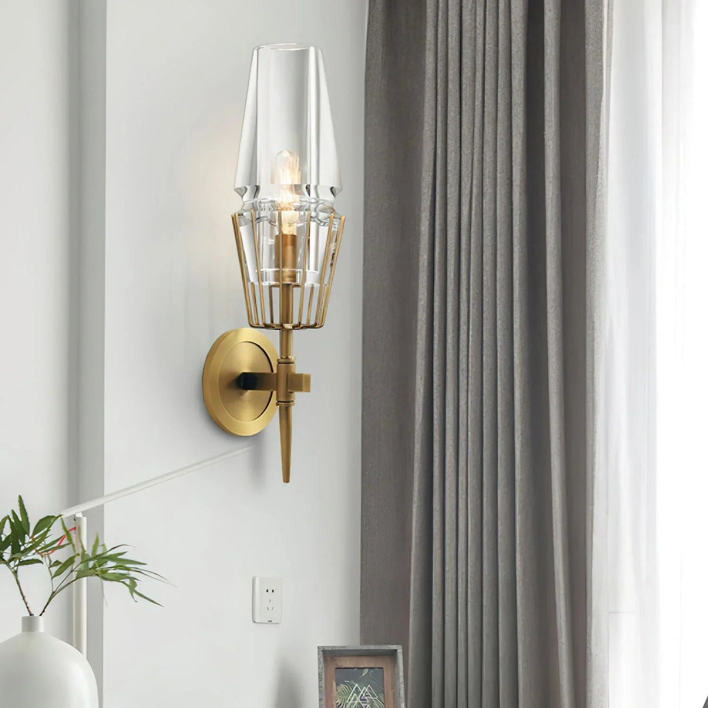 Chaillot Wall Lamp