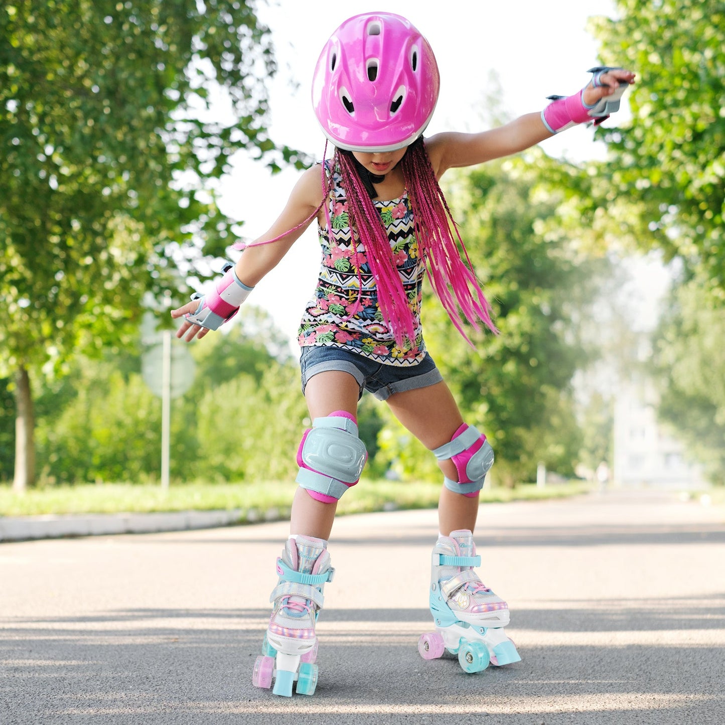 Kids Roller Skates 4 Sizes Adjustable Quad Skates with Light-up Wheels and Safety Protection