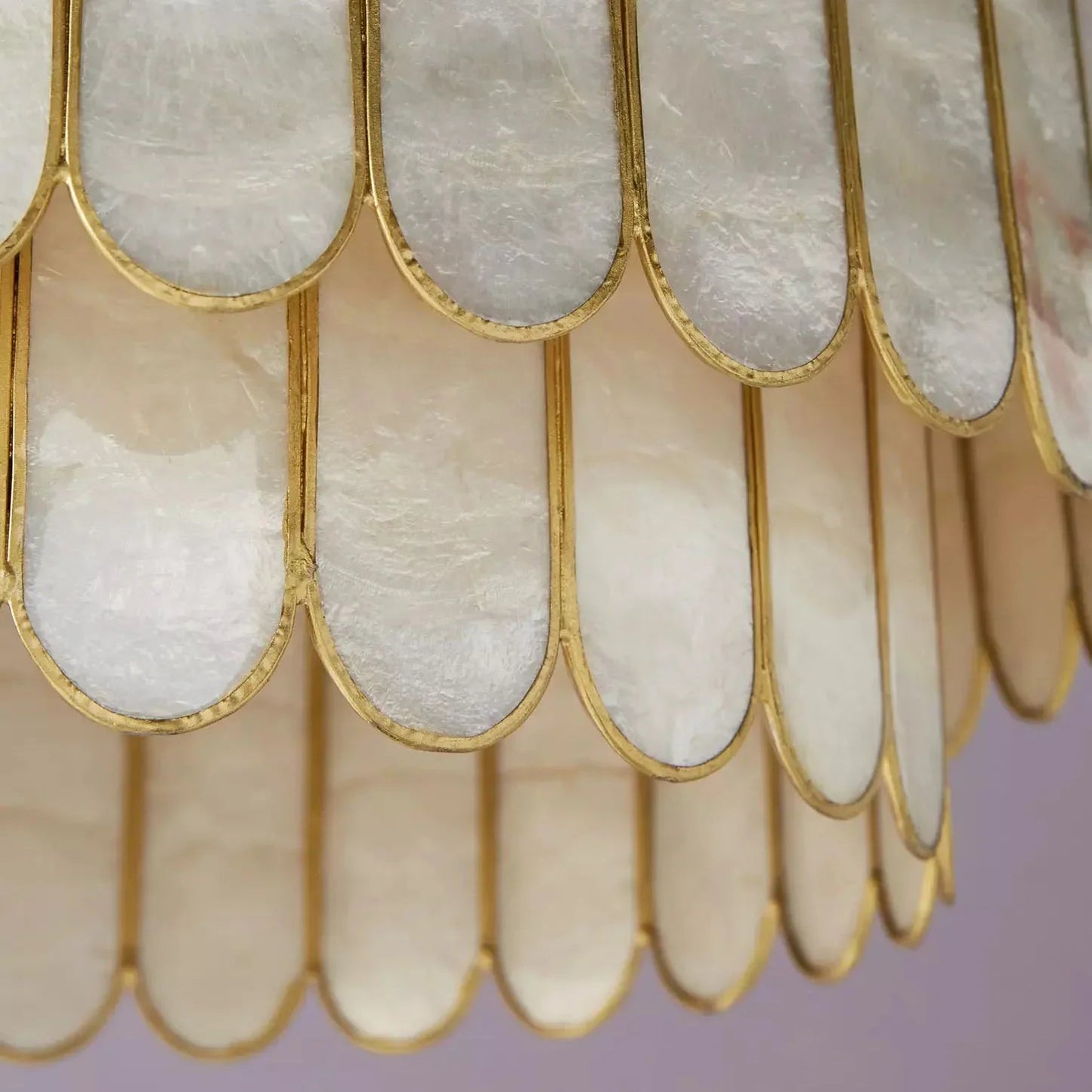 Light Luxury Shel Chandelier