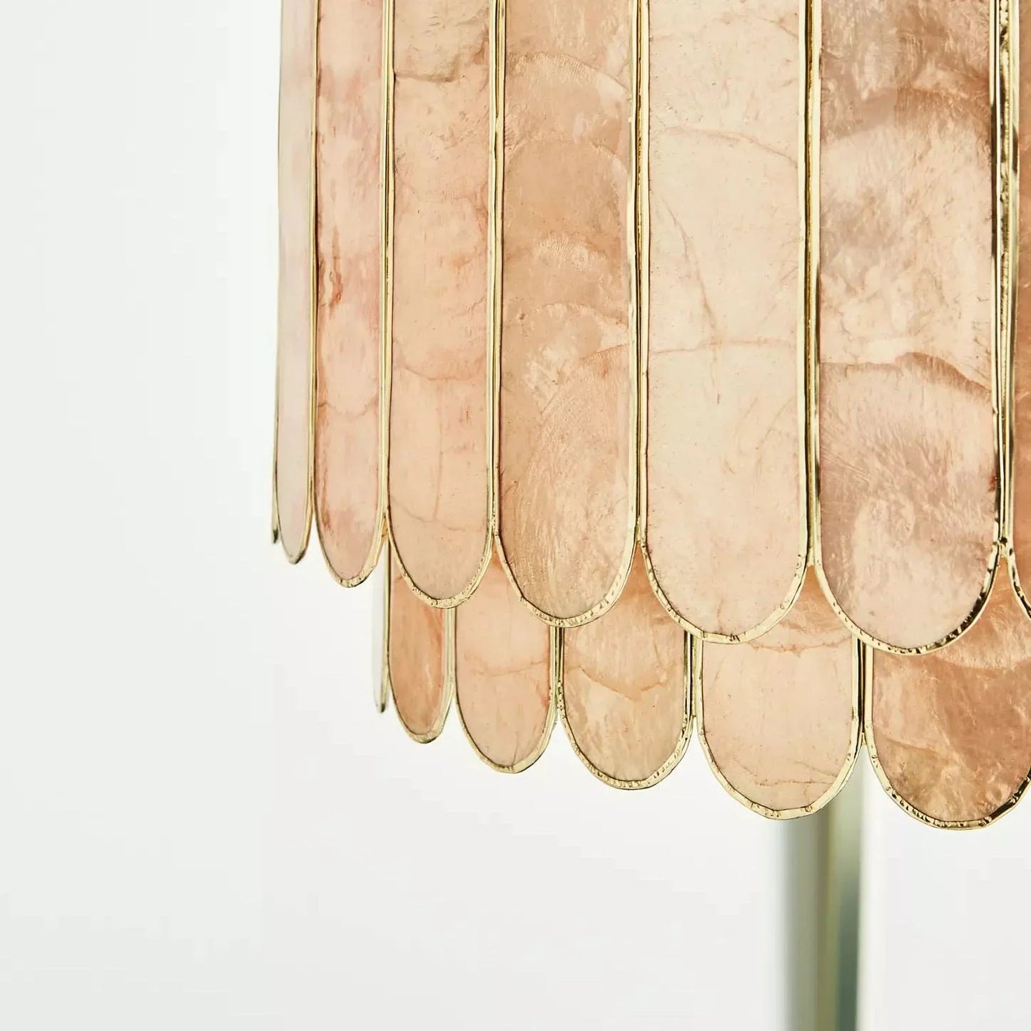 Light Luxury Shel Chandelier