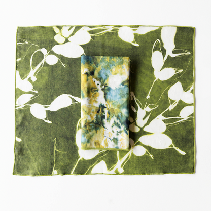 Porto Print Olive Linen Placemat | 15x18 | Goldie Home