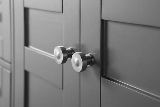 Round Hardware