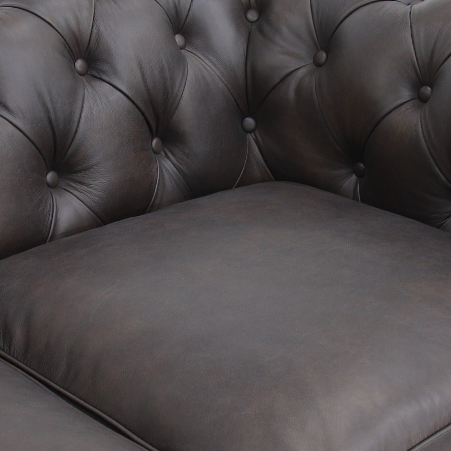 Belgravia Chesterfield Top Grain Tufted Leather Sofa – Classic Elegance in Premium Leather