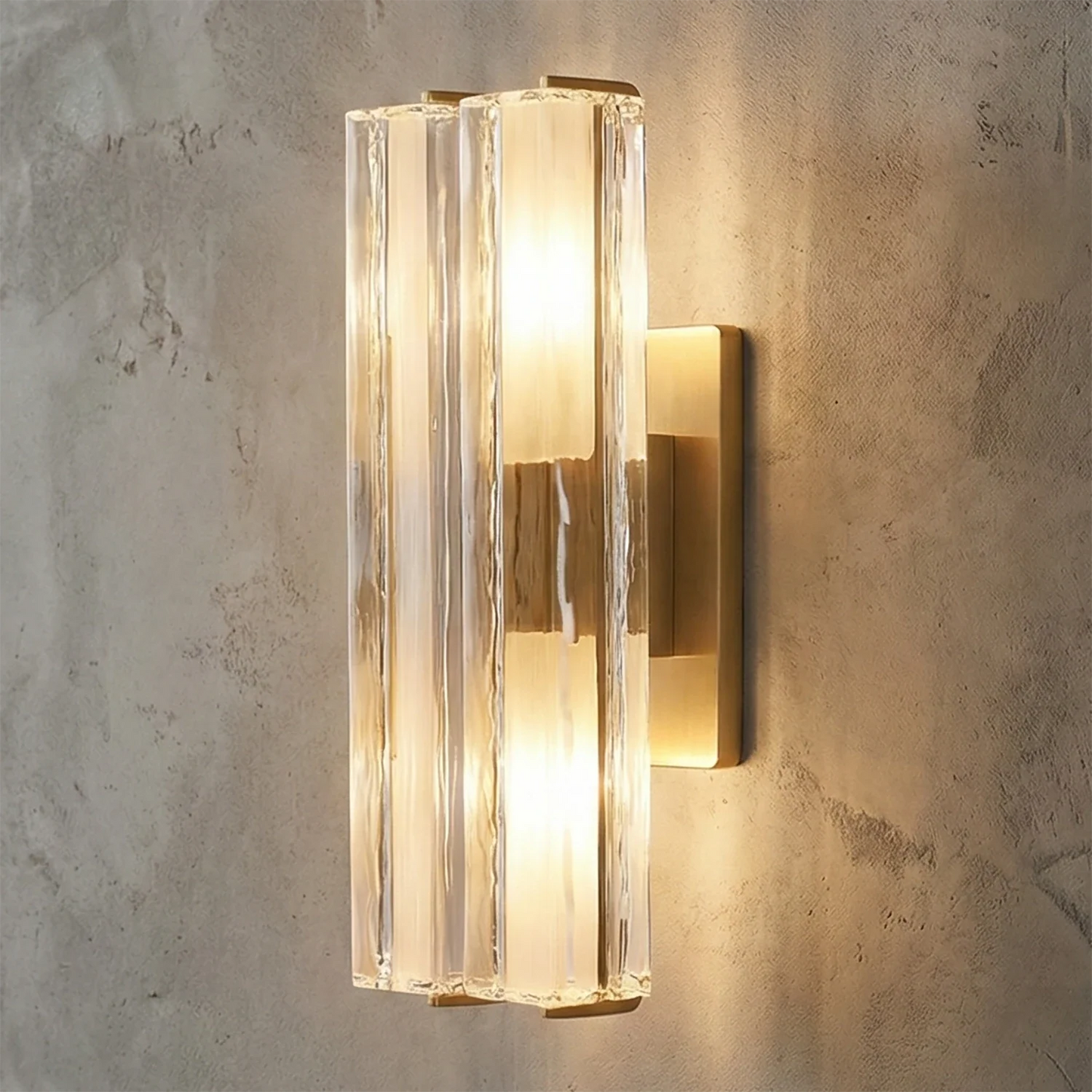 Audubonne Minimalist Crystal Column Sconce