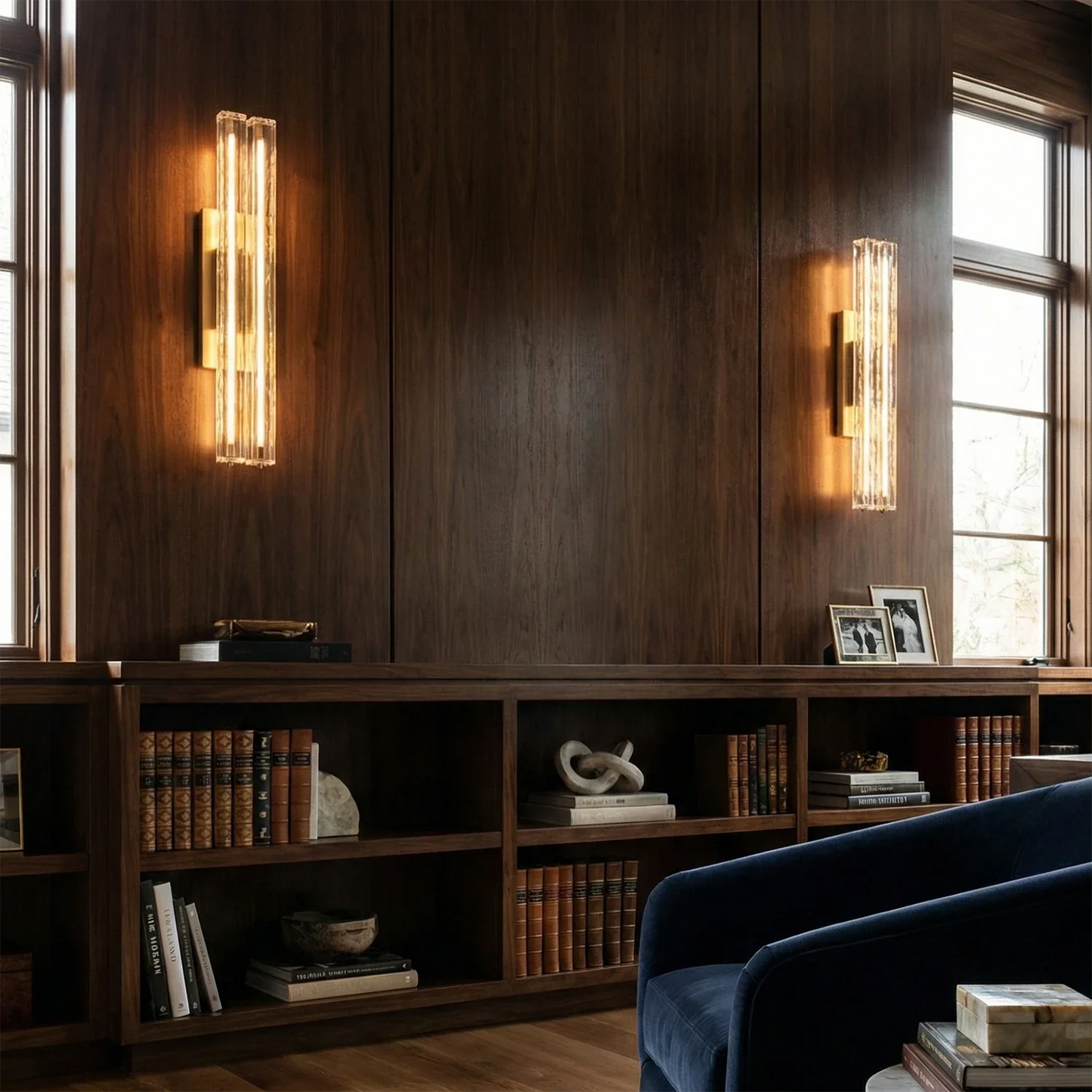 Audubonne Minimalist Crystal Column Sconce