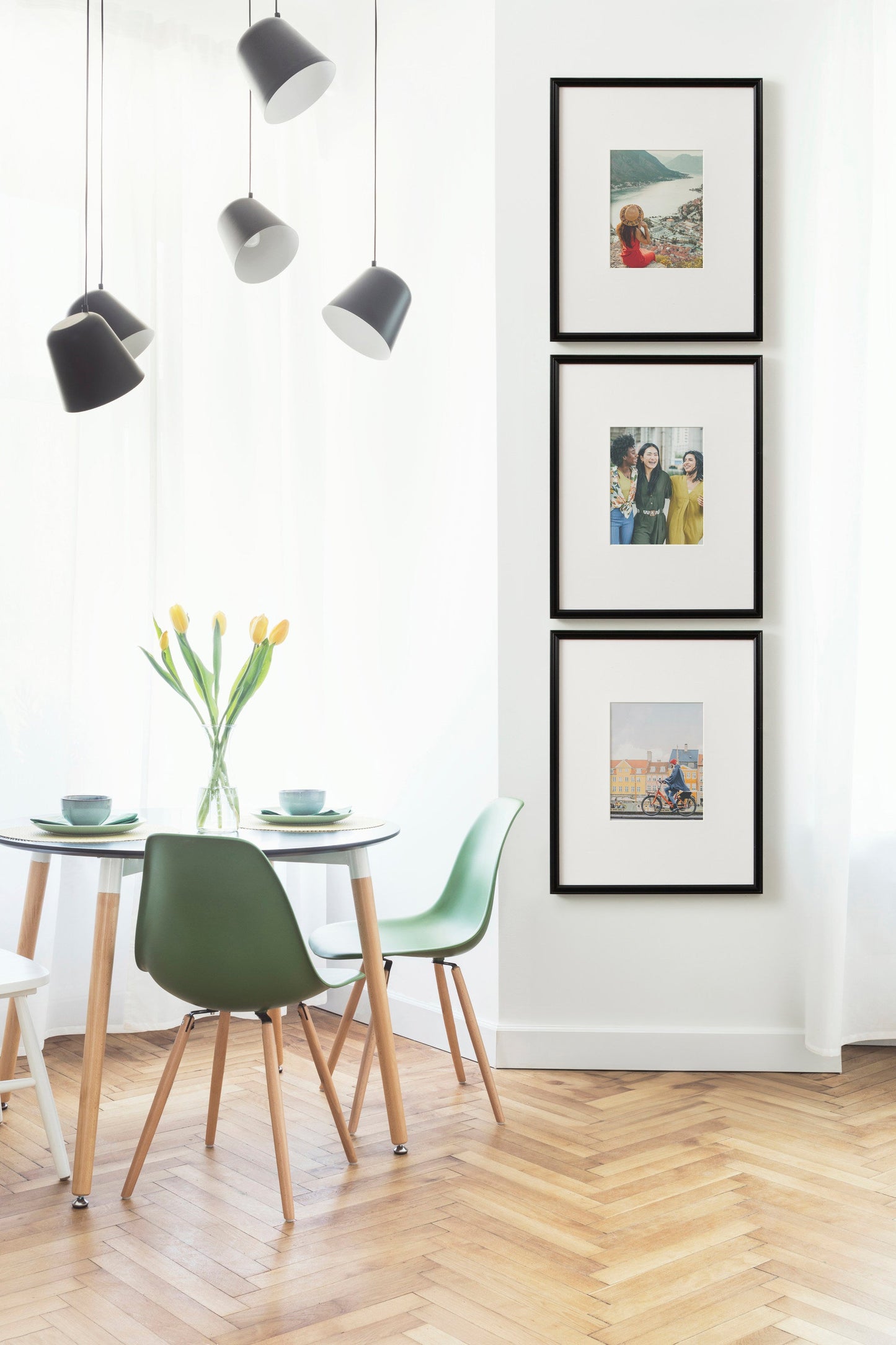 Adlynn Photo Frame Set