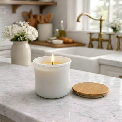 USA Beeswax Jar Candle in 10 Oz Spanish Recycled Glass Bamboo Lid