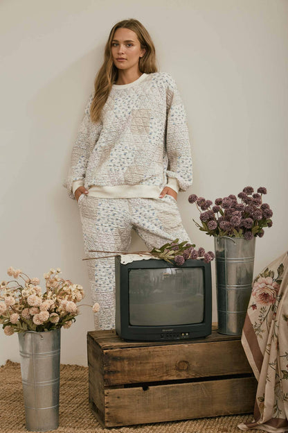 MULTI-FLORAL PATCHWORK LONG SLEEVE KNIT TOP: CREAM MULTI