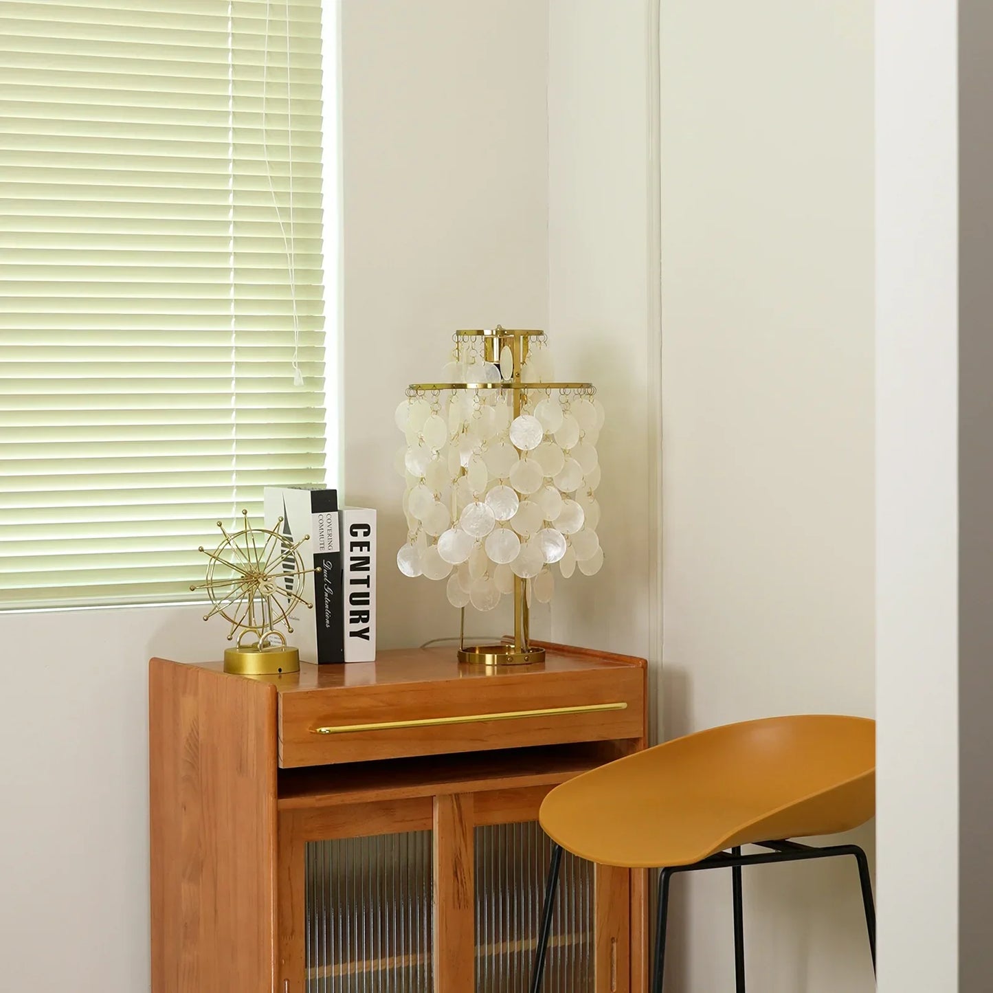 Double Layer Shell Table Lamp