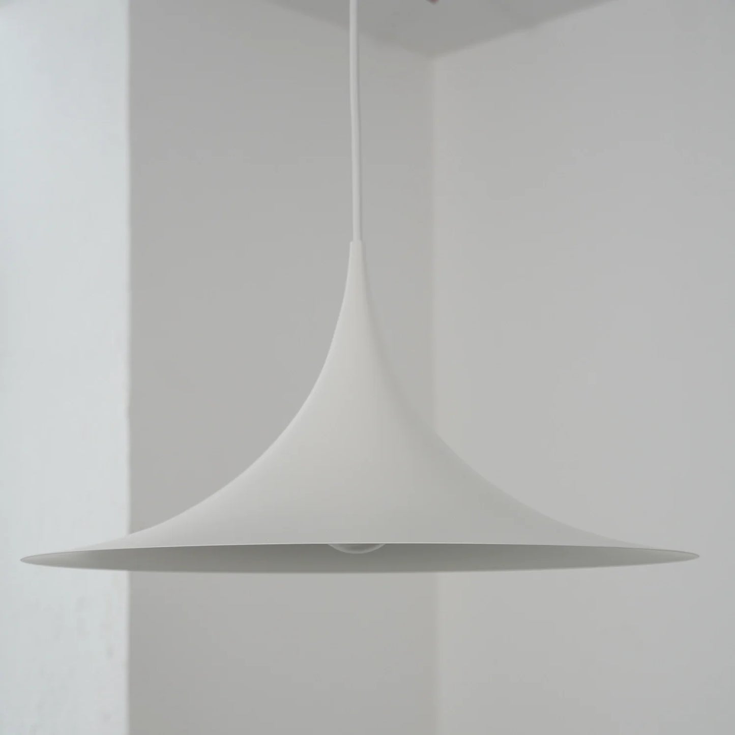Sami Trumpet Pendant Light