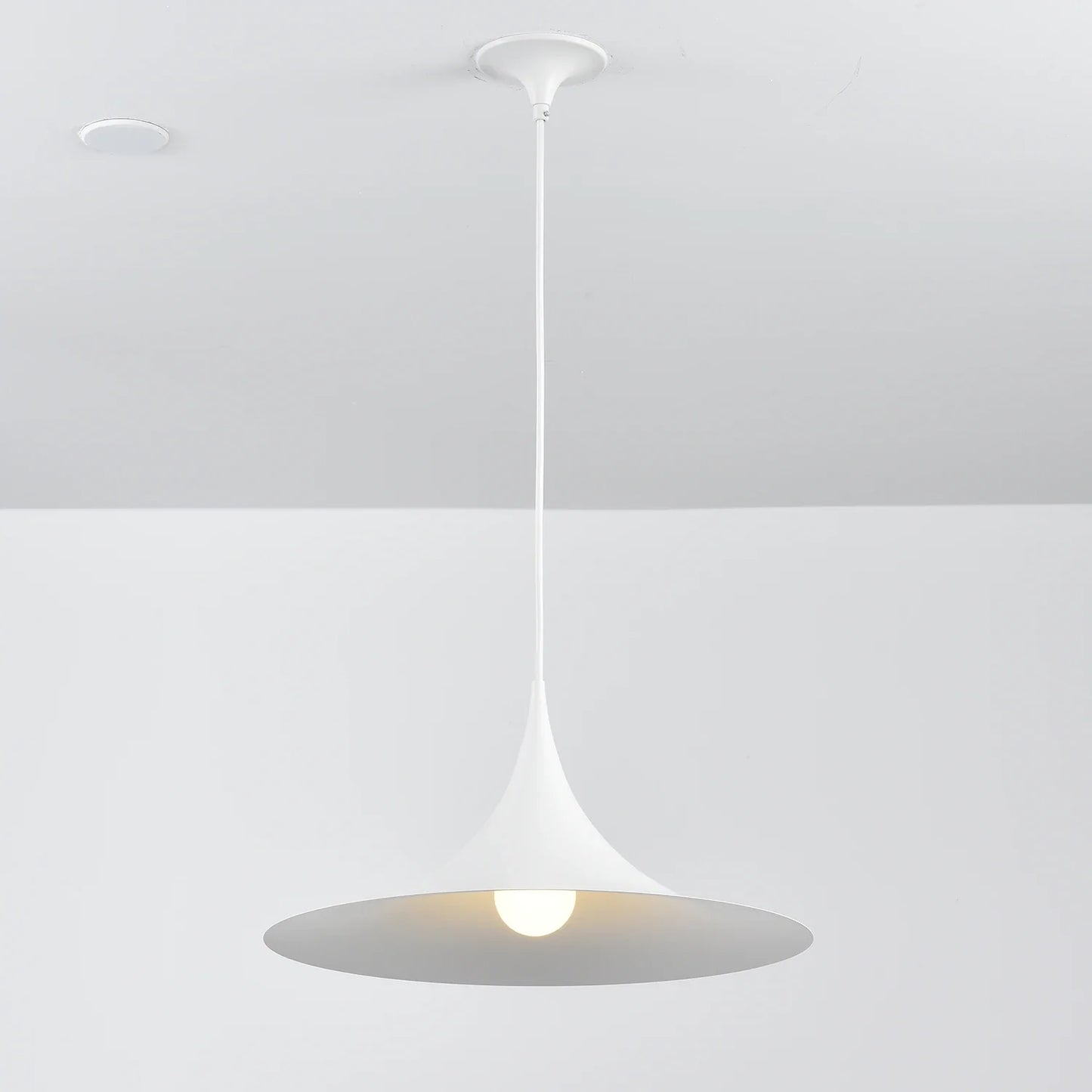 Sami Trumpet Pendant Light