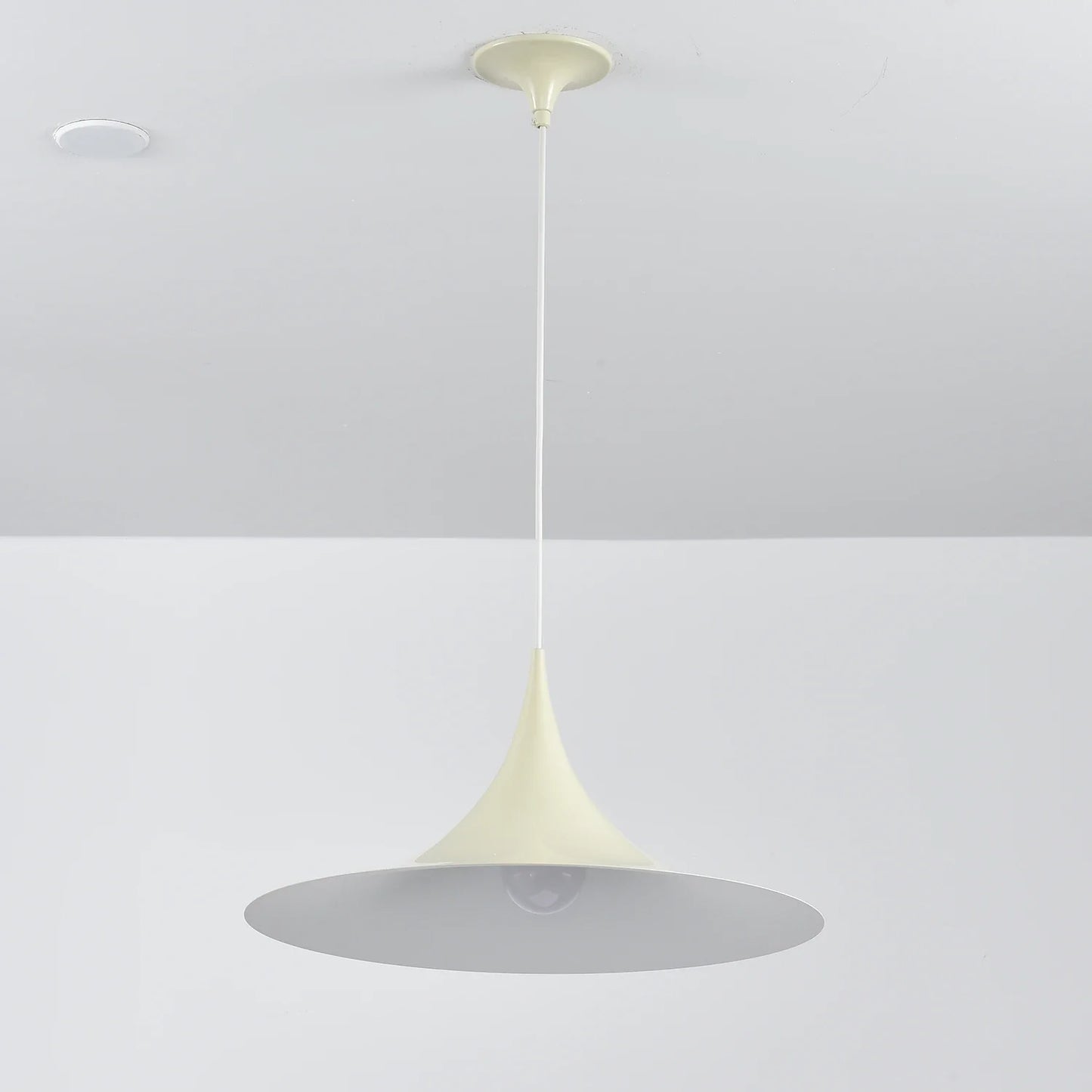 Sami Trumpet Pendant Light