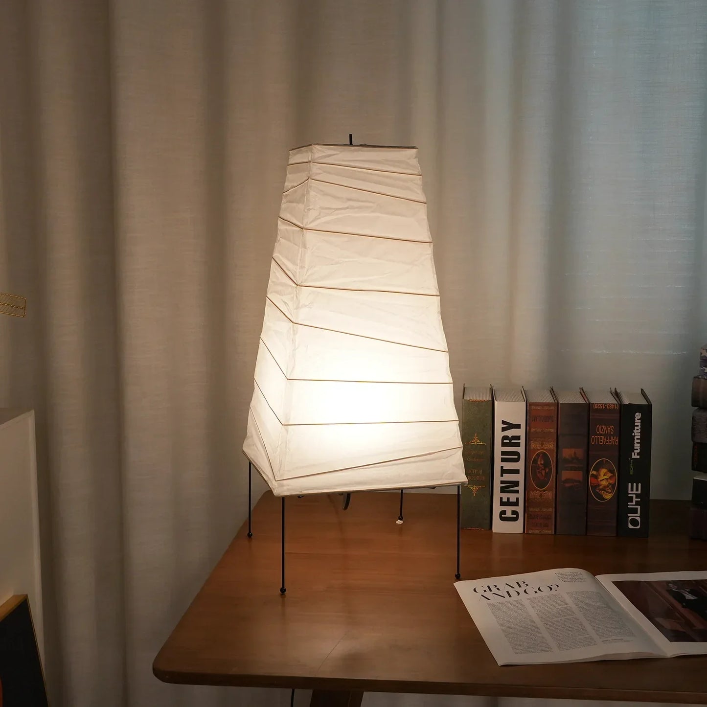 Akari Trapezoidal 4N Table Lamp