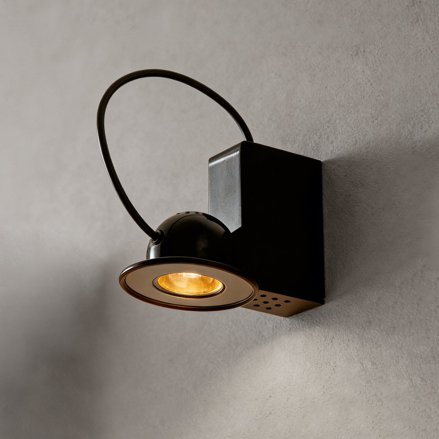 Vintage Fun Magnetic Wall Lamp